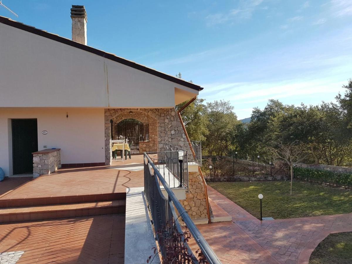 Villa Suber Sperlonga Buitenkant foto